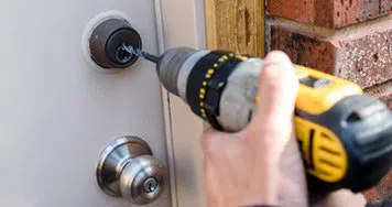 Cottage Grove MN Locksmith Store Cottage Grove, MN 651-237-4752 - 13-Key-Broke-In-Lock